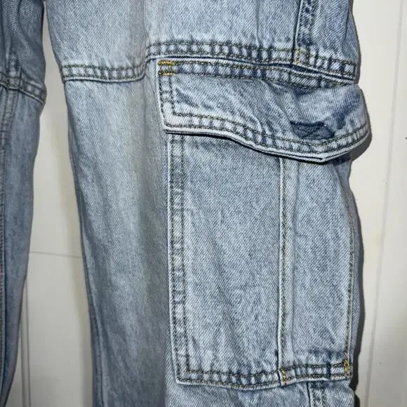 Aeropostale Light Wash Denim Cargo Pants size small - Picture 3 of 7